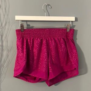 Athleta Mesh Racer Run shorts. Fuchsia. Size xs